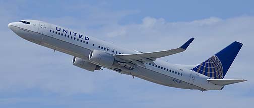 United Boeing 737-824 N77518, August 20, 2013